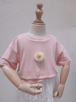 Load image into Gallery viewer, Pink embroidery daisy t-shirt
